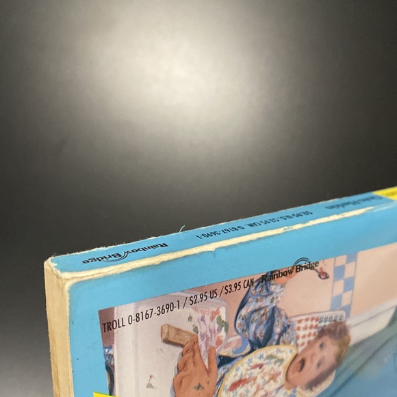 The Boyfriend Club #9: Justine’s Baby-Sitting Nightmare - Vintage Novel - Picture 5 of 5